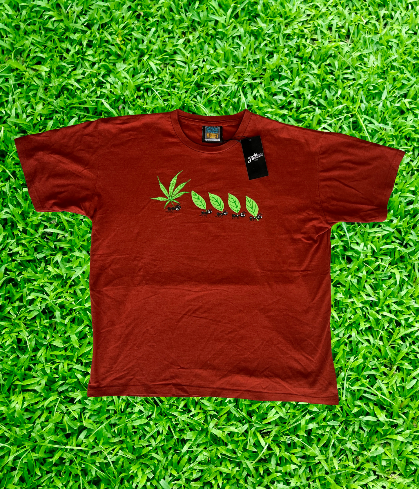 CAMISETA HORMIGAS 420