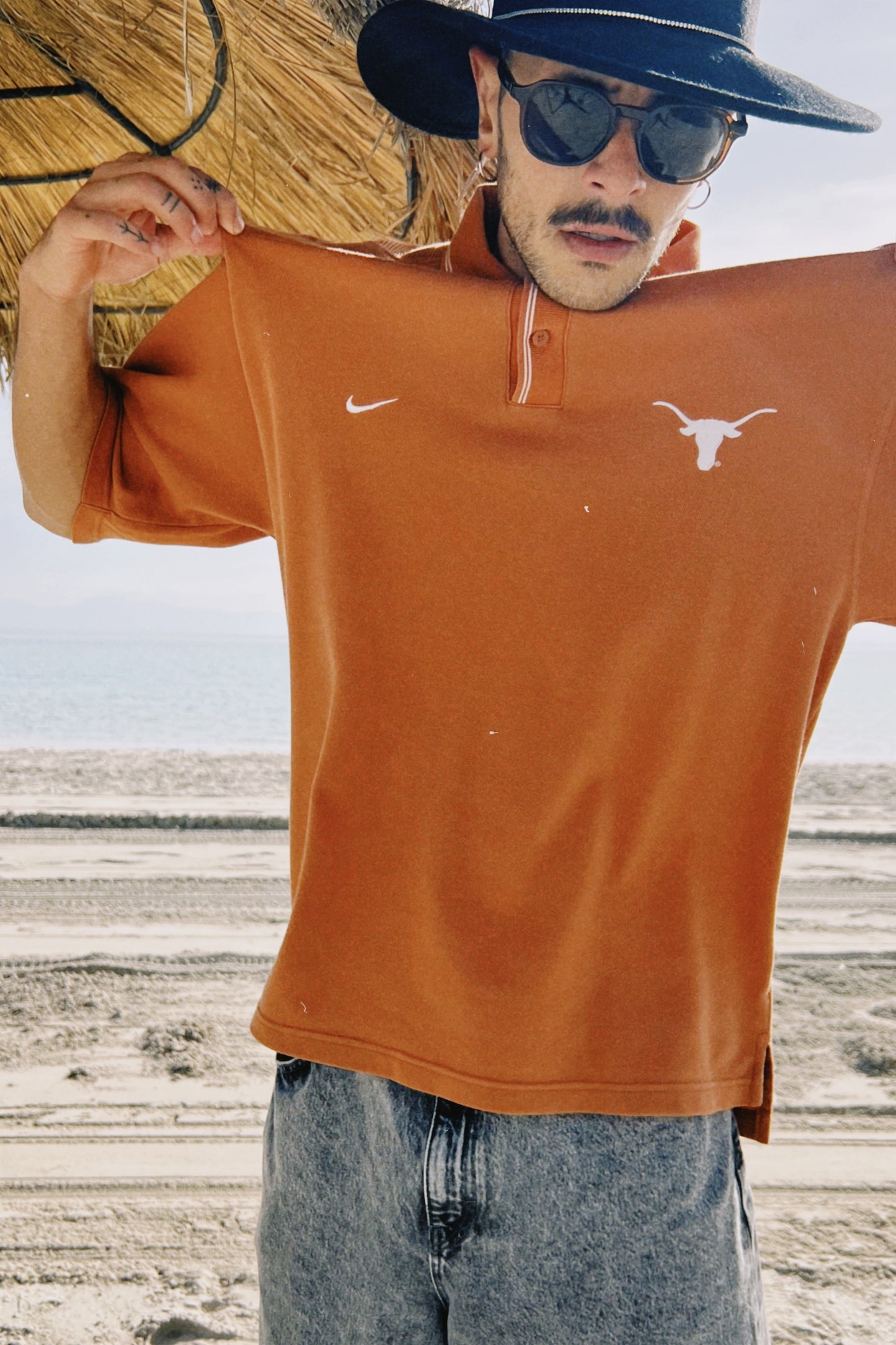 CAMISETA NIKE TEXAS MARRON