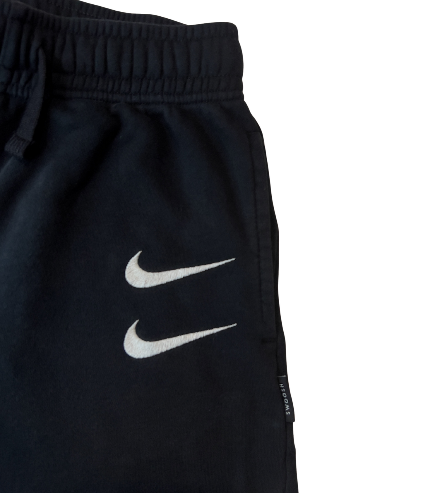 PANTALÓN CORTO NIKE SWOOSH